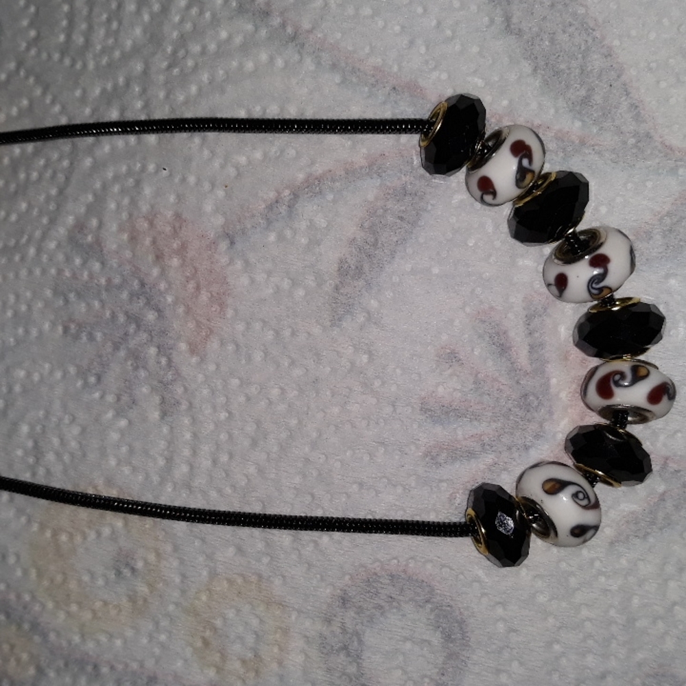 Hand crafted Black and White Beaded Euro Necklace Black Snake chain lobster…